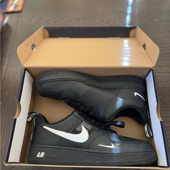 Nike Air Force 1 07 LV8 Overbranding - Picture 8 of 8